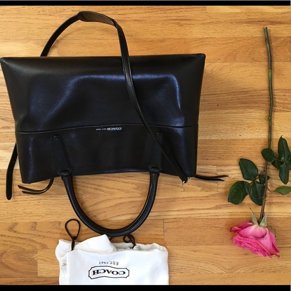 Coach Handbags - Coach leather handbag